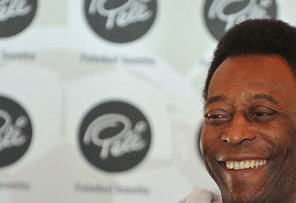 Lembranças de lances, camisa e rosto de Pelé estão imortalizadas em NFTs