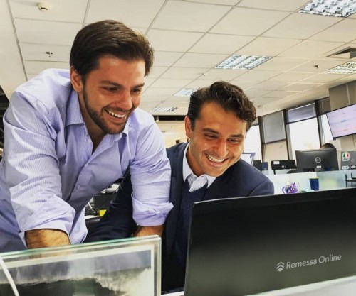 Fernando Pavani e Alexandre Liuzzi, fundadores da Remessa Online (Crédito da imagem: Divulgação)